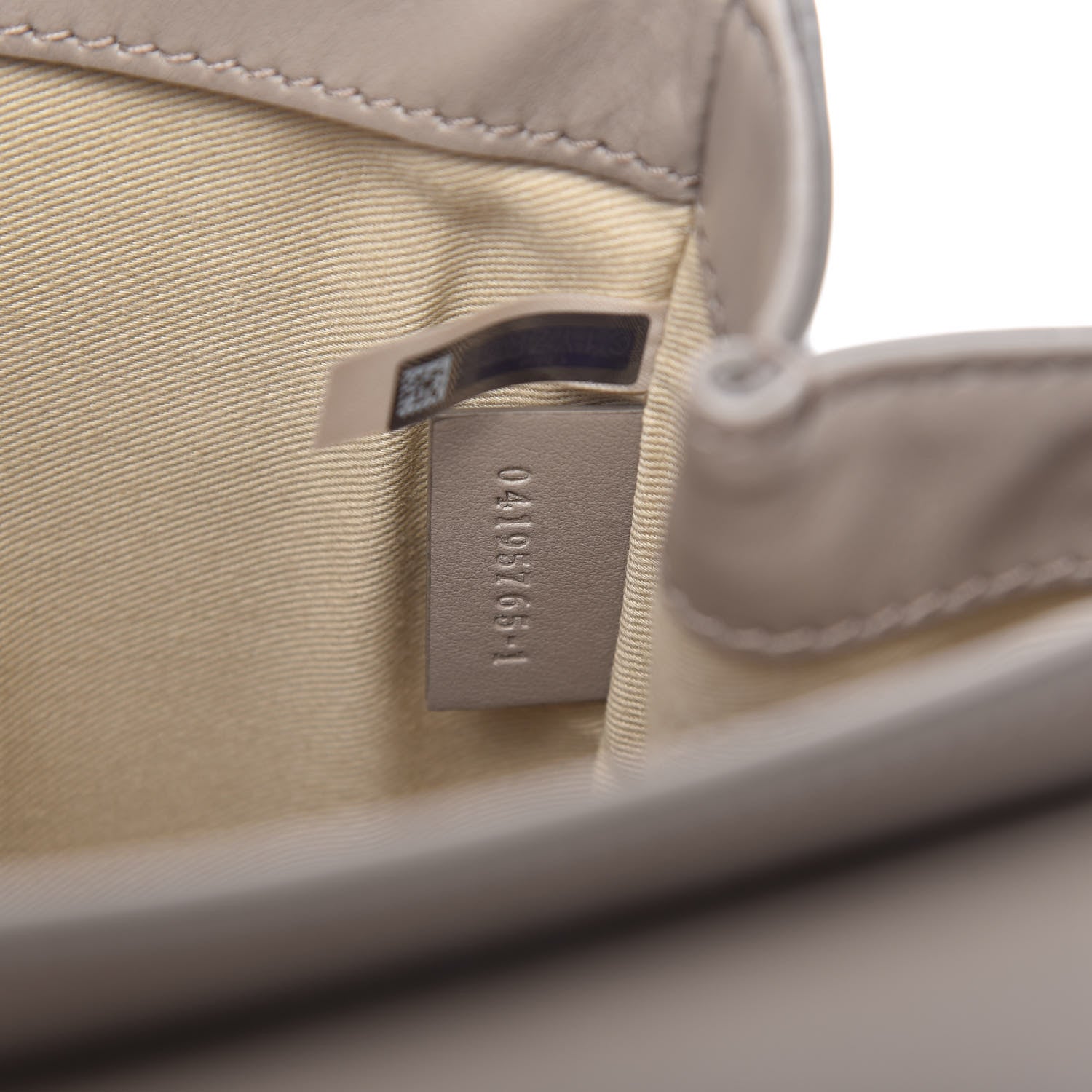 Chloe Calfskin Small C Double Carry Motty Grey 9 of 10