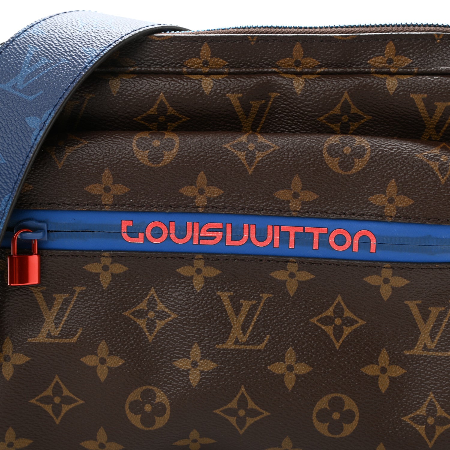 Louis Vuitton Monogram Outdoor Messenger PM 8 of 11