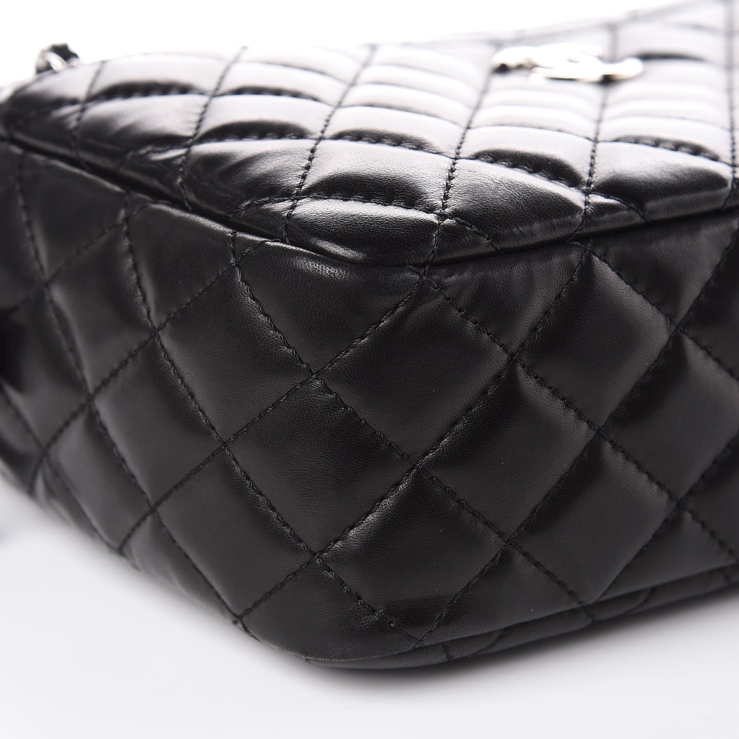 Lambskin Quilted Medium Camera Case Black