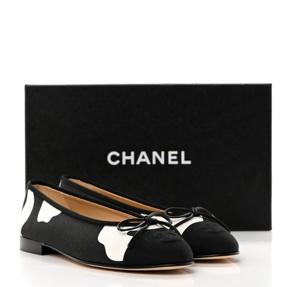 Chanel Printed Fabric Grosgrain Cap Toe CC Ballerina Flats 37.5 Black White 9 of 9