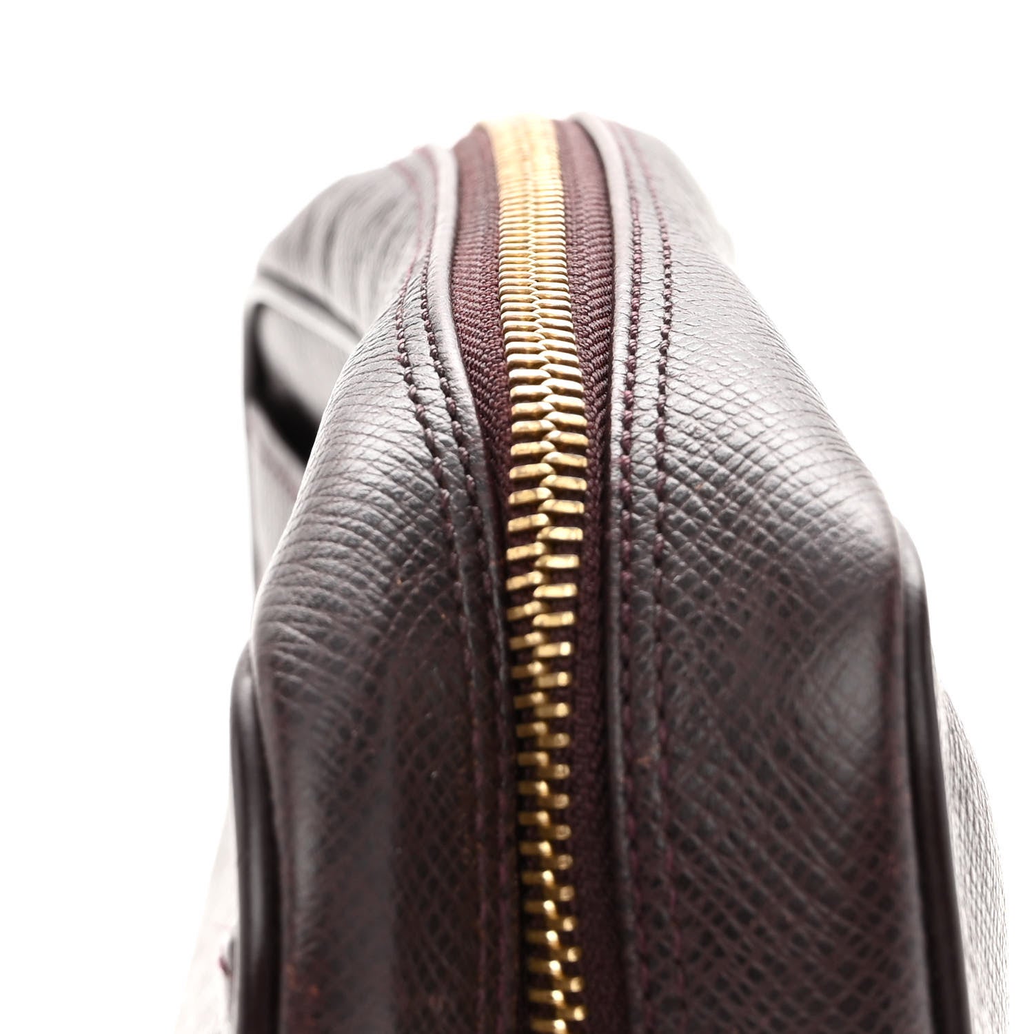 Louis Vuitton Taiga Kaluga Toiletry Pouch Acajou 10 of 10
