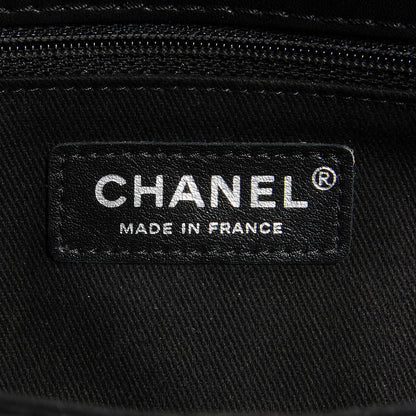 Chanel Calfskin Quilted Double Stitch Hamptons Clutch With Chain Black 6 of 8