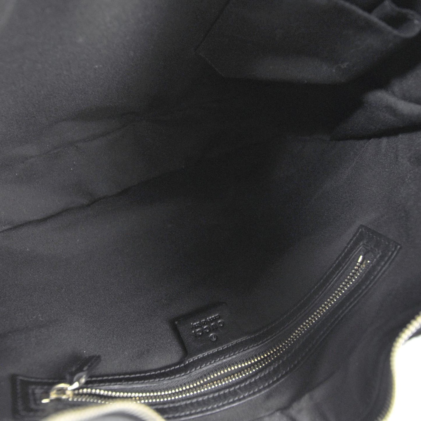 Leather Charmy Hobo Black