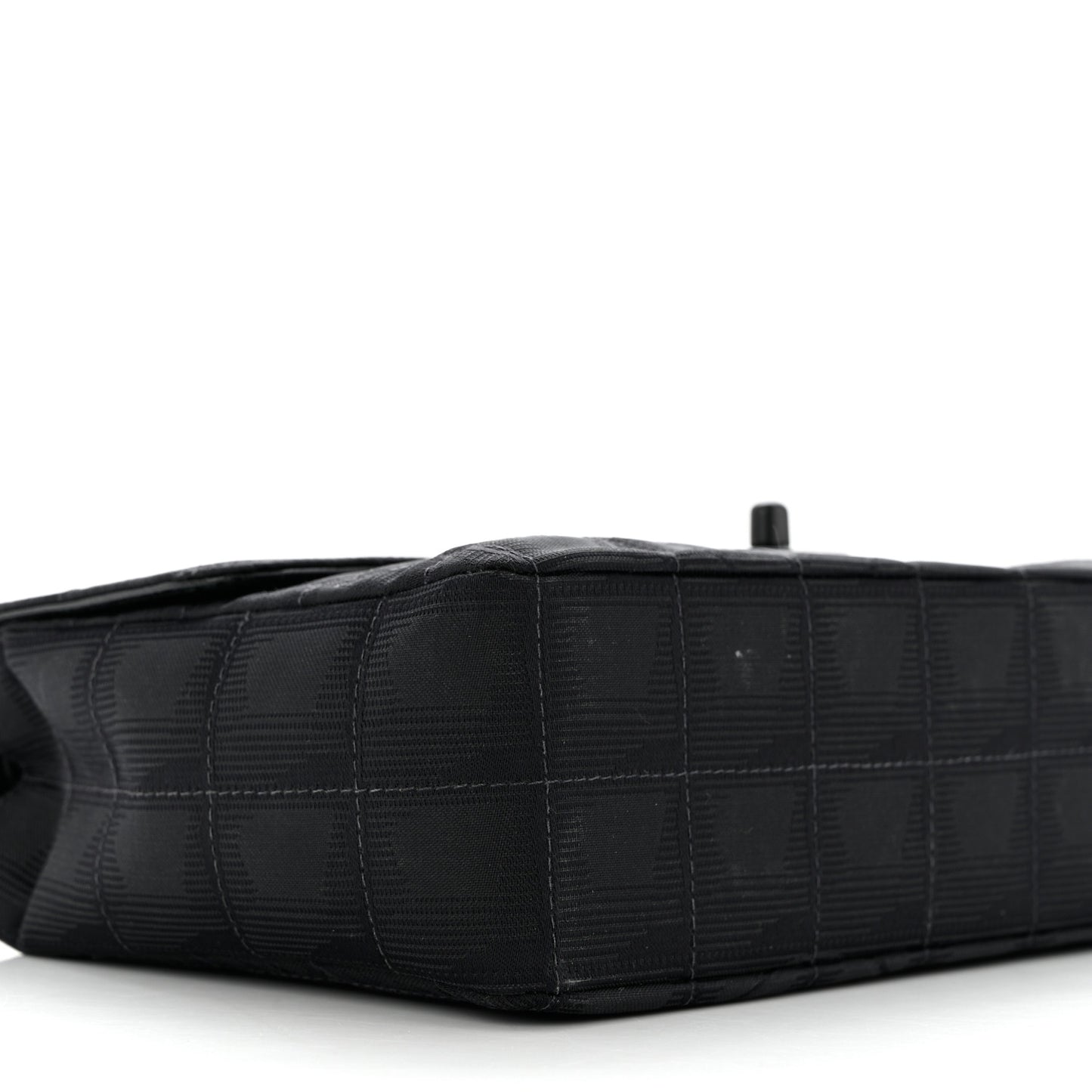 Nylon Medium Travel Flap Black