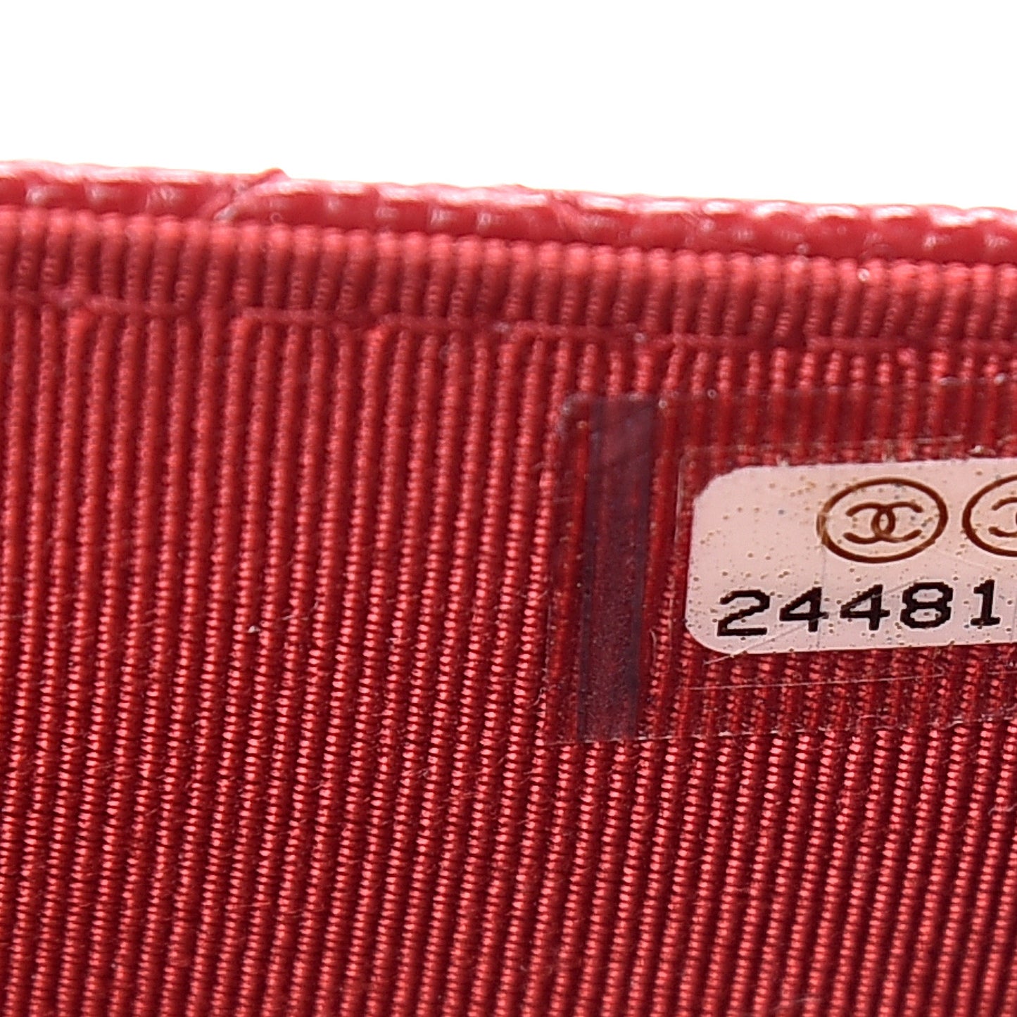 Caviar Quilted Wallet On Chain WOC Red