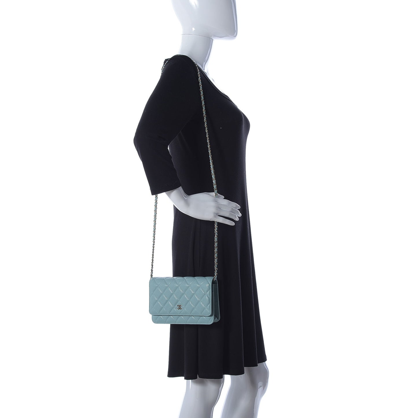 Caviar Quilted Wallet On Chain WOC Light Blue