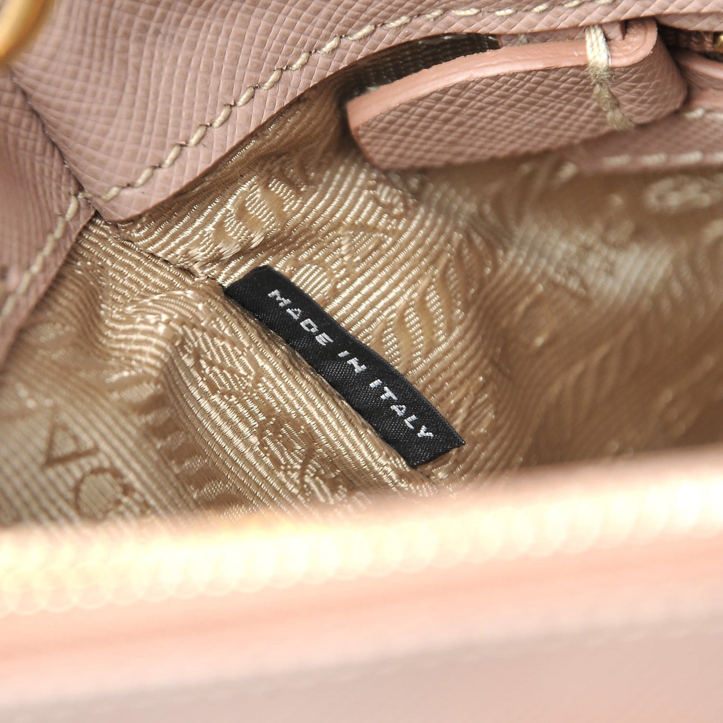 Saffiano Small Galleria Double Zip Tote Cammeo