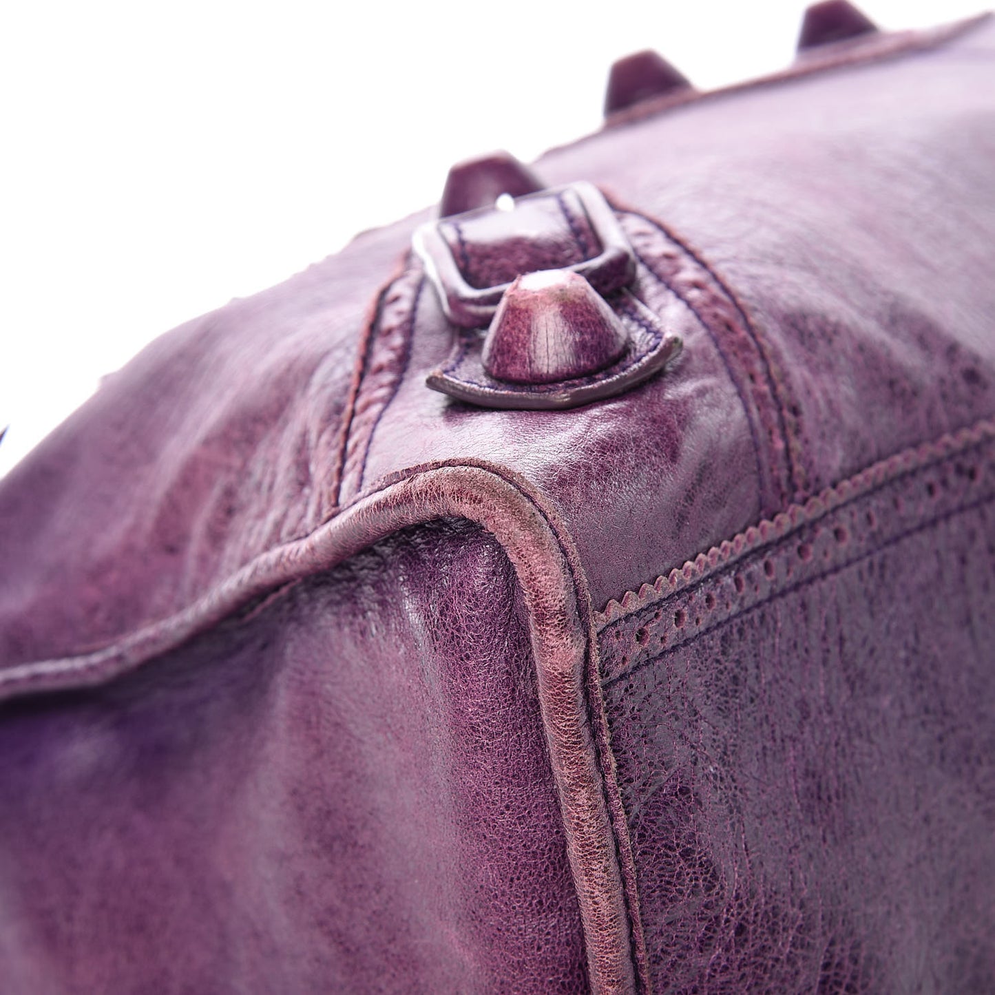 Agneau Giant Brogues Hardware Work Raisin