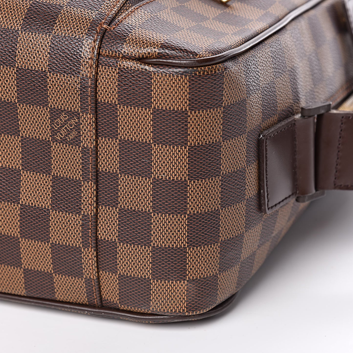 Damier Ebene Olav GM Messenger Bag