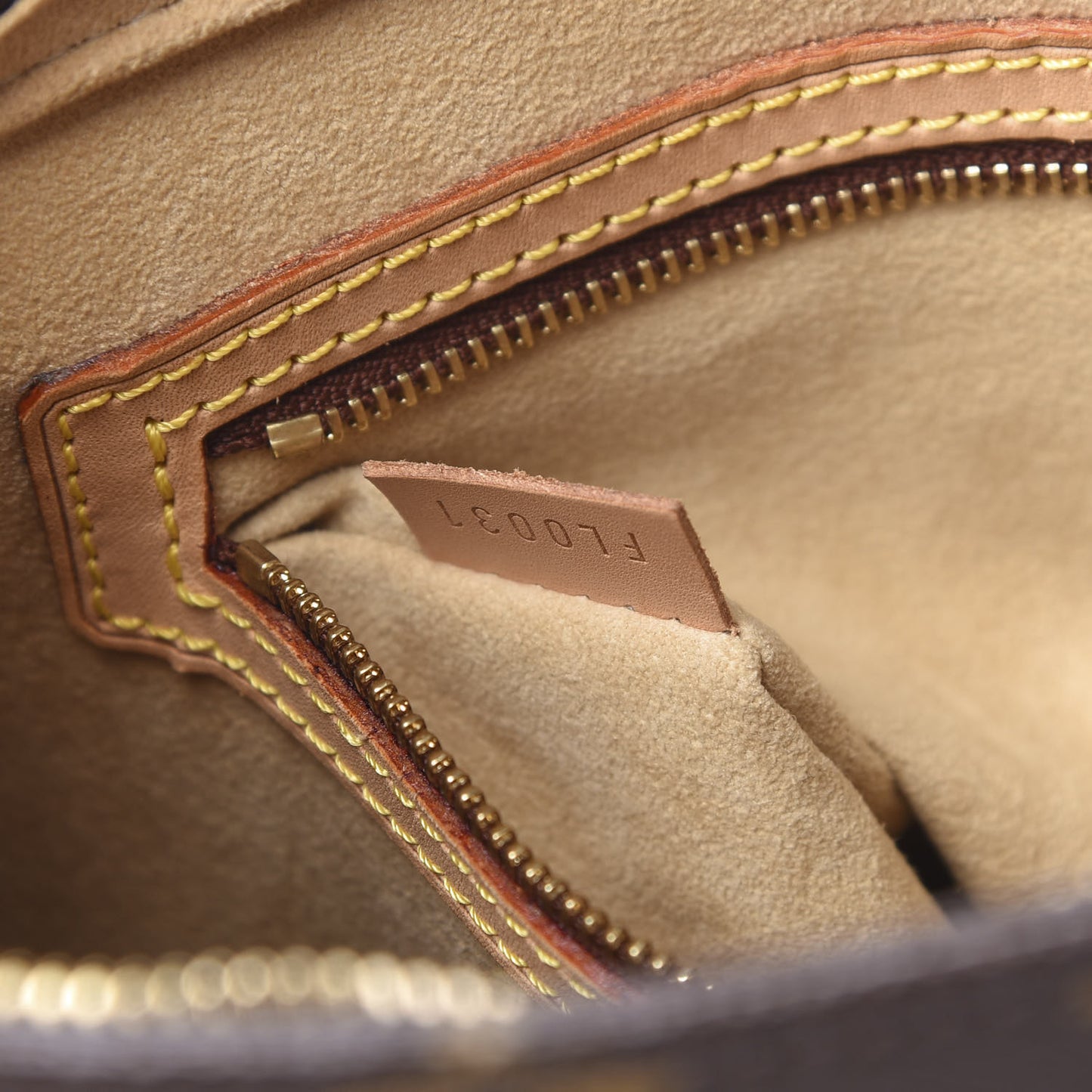 Monogram Looping MM