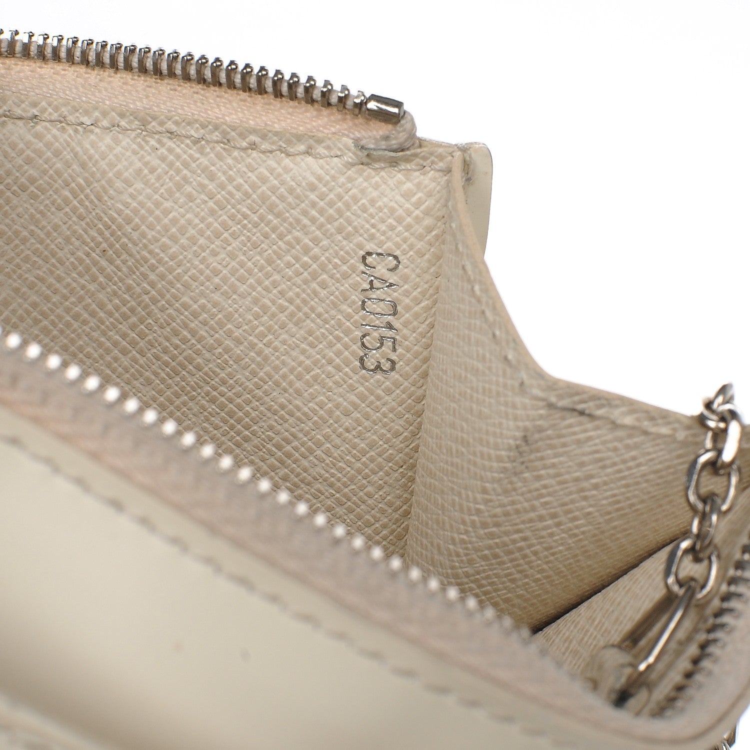 Louis Vuitton Epi Key Pouch Ivory 7 of 8