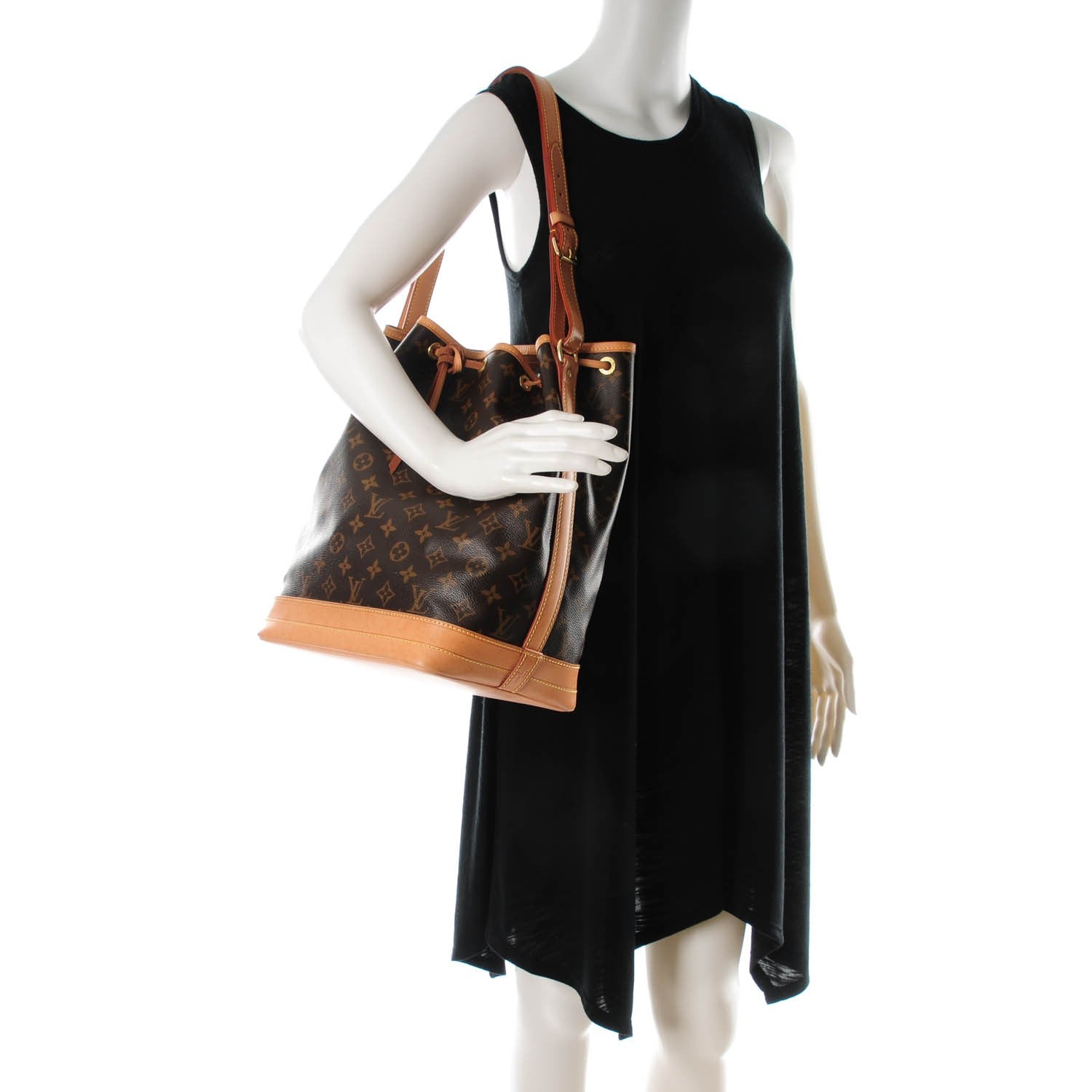 Louis Vuitton Monogram Noe 2 of 11