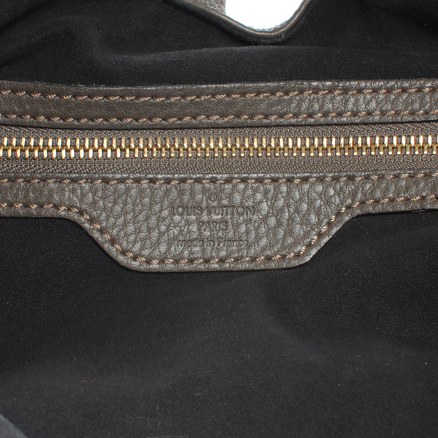 Louis Vuitton Mahina L Elephant Gris 6 of 8