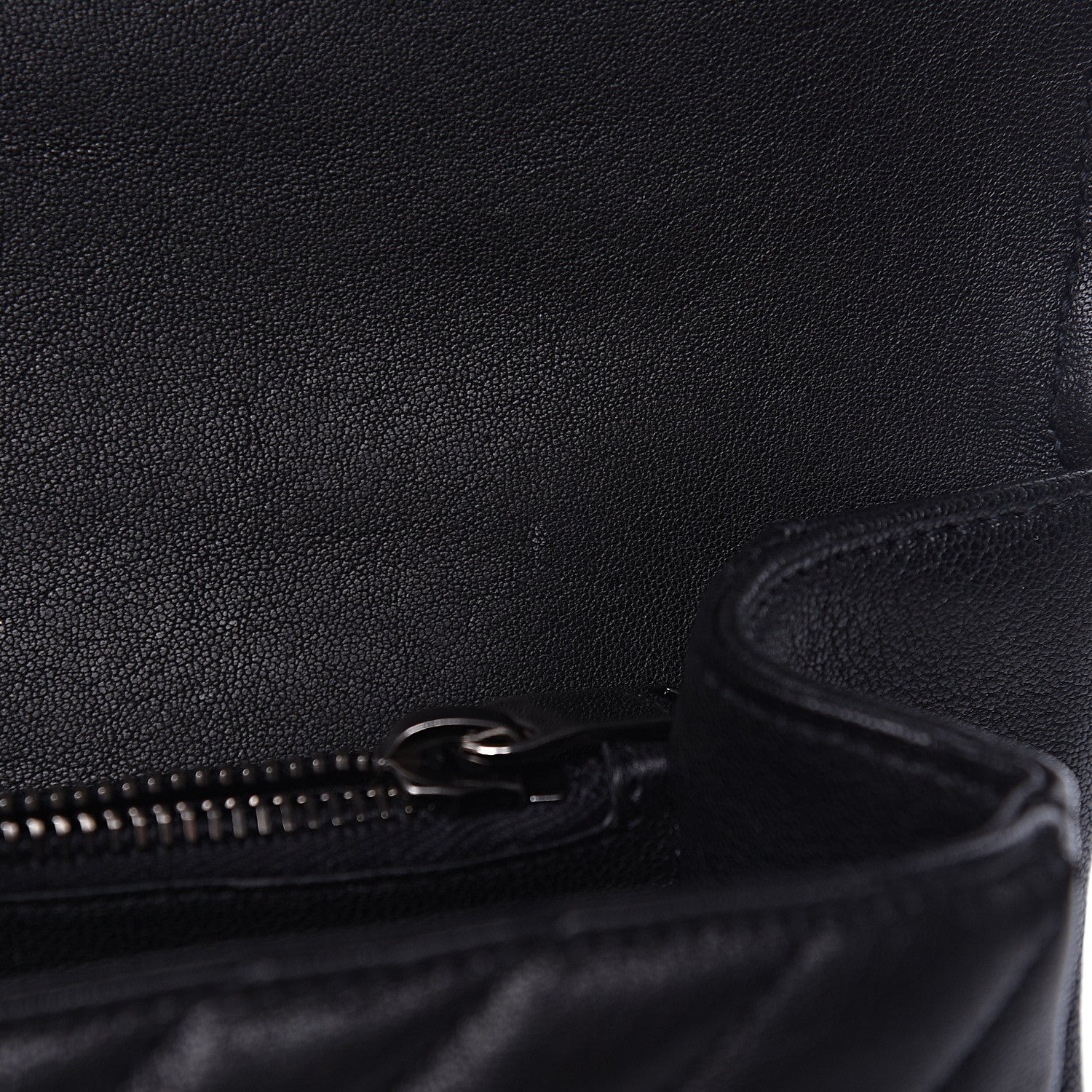 Saint Laurent Sheepskin Matelasse Chevron Monogram Medium College Bag Black 9 of 13