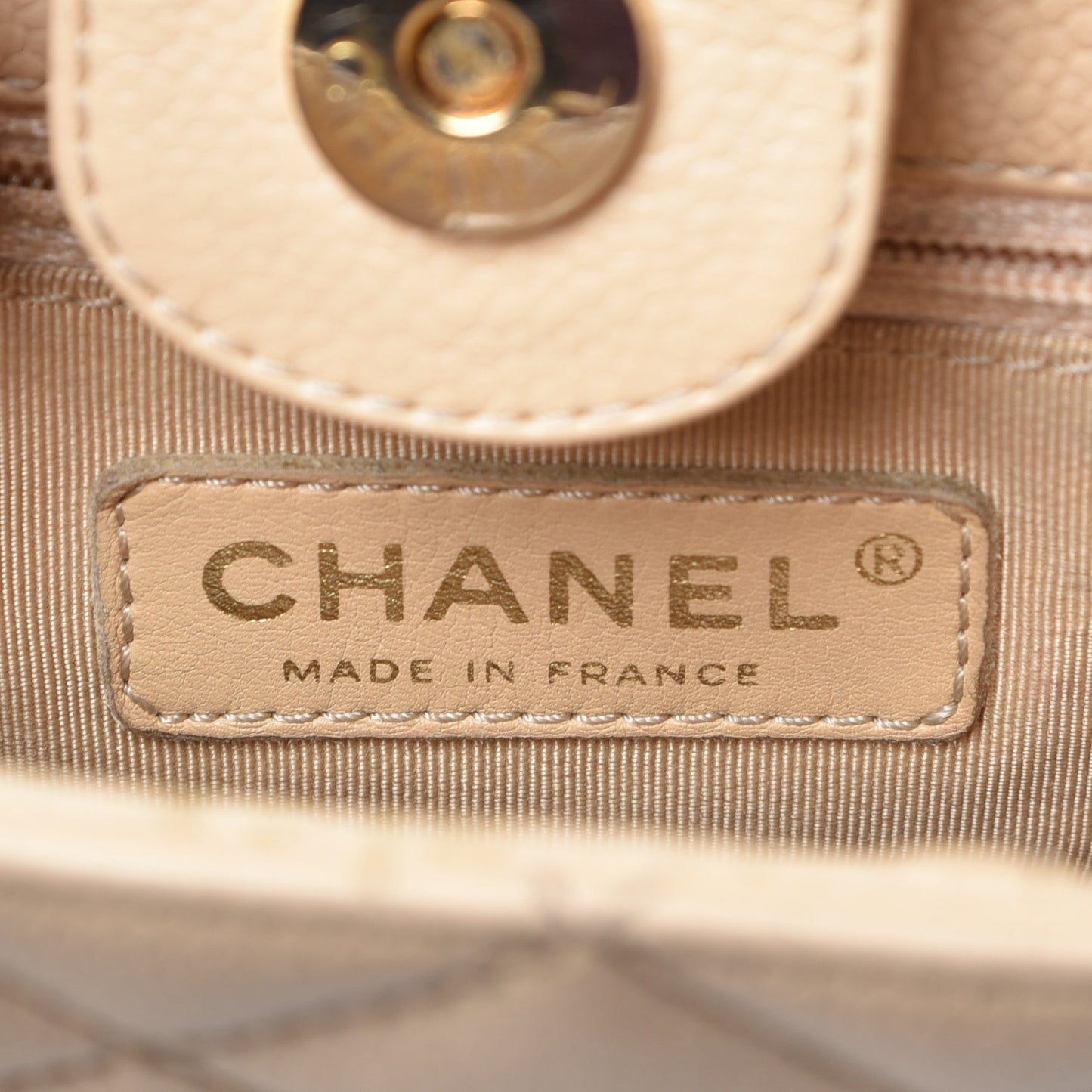 Caviar Quilted Petit Shopping Tote PST Beige Clair