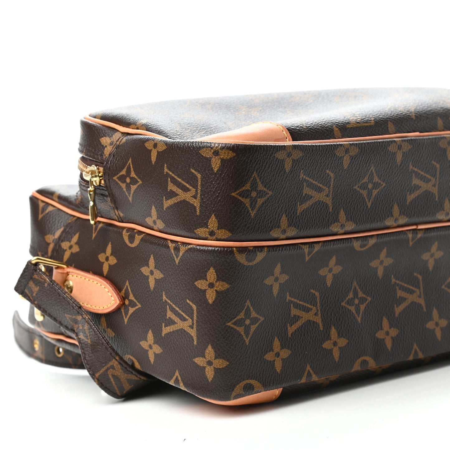 Monogram Nil 28