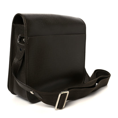 Louis Vuitton Taiga Andrei Messenger Bag Grizzli 3 of 11