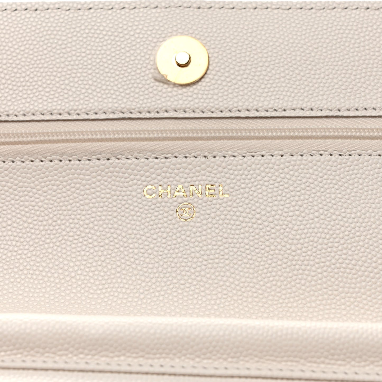 Caviar Quilted Enamel Coco Casino Wallet On Chain WOC White