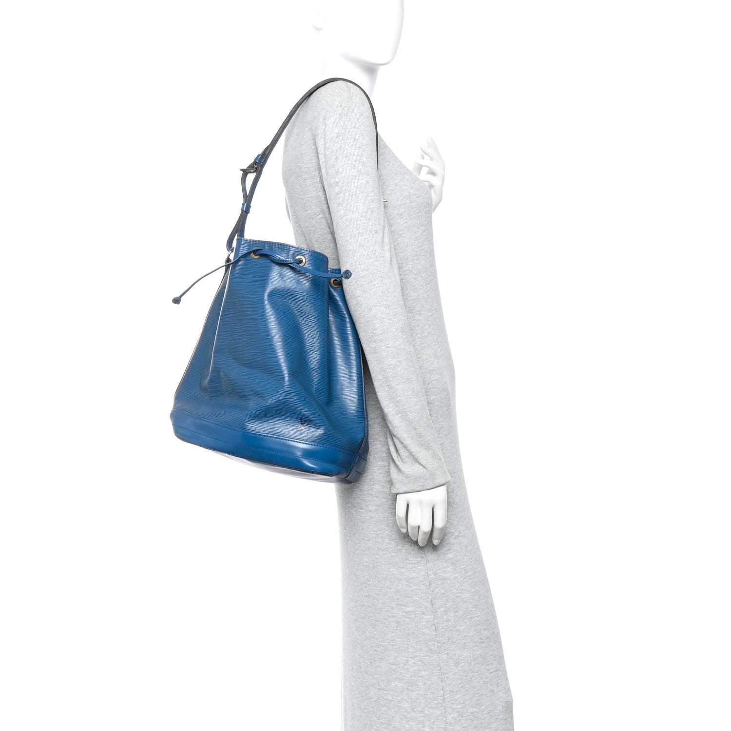 Louis Vuitton Epi Noe Toledo 2 of 16