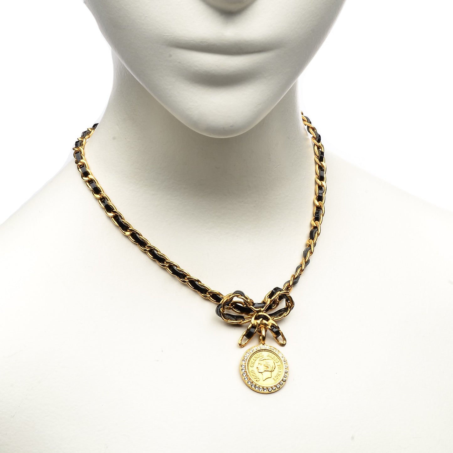 Medallion Choker Chain Necklace Gold