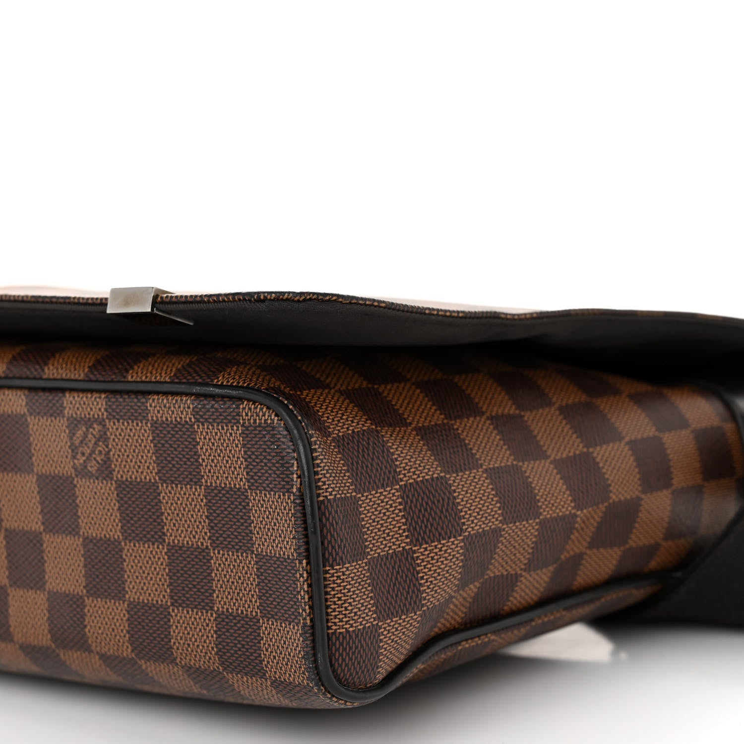 Louis Vuitton Damier Ebene District PM 9 of 9