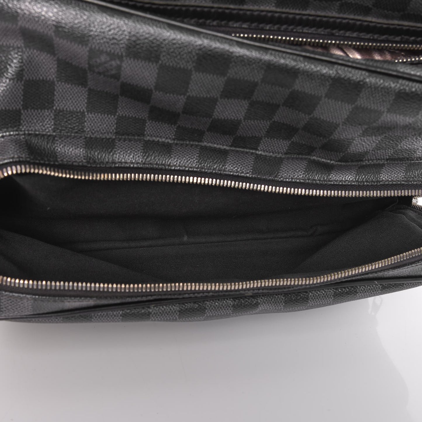 Damier Graphite Sac Leoh Messenger Bag