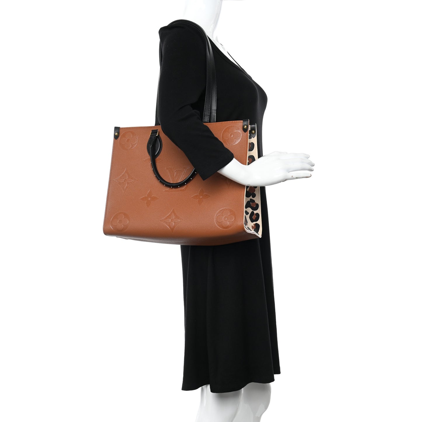 Empreinte Monogram Giant Wild At Heart Onthego MM Caramel