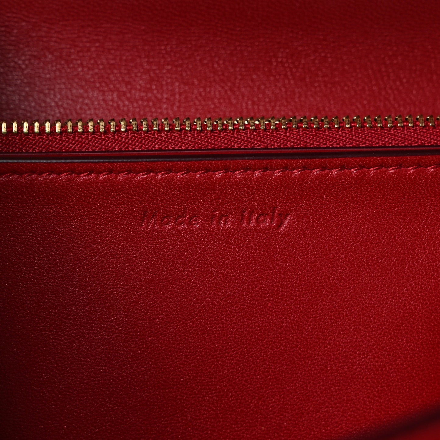 Box Calfskin Medium Classic Box Flap Bag Red