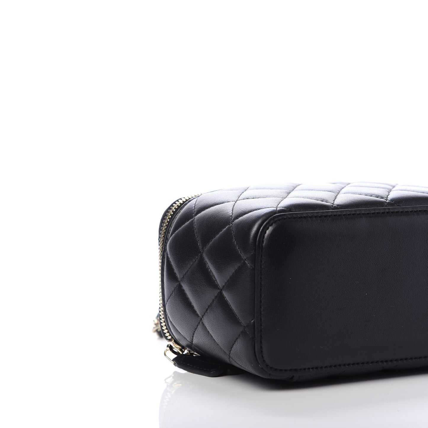 Lambskin Quilted Small Vanity Case With Chain Black