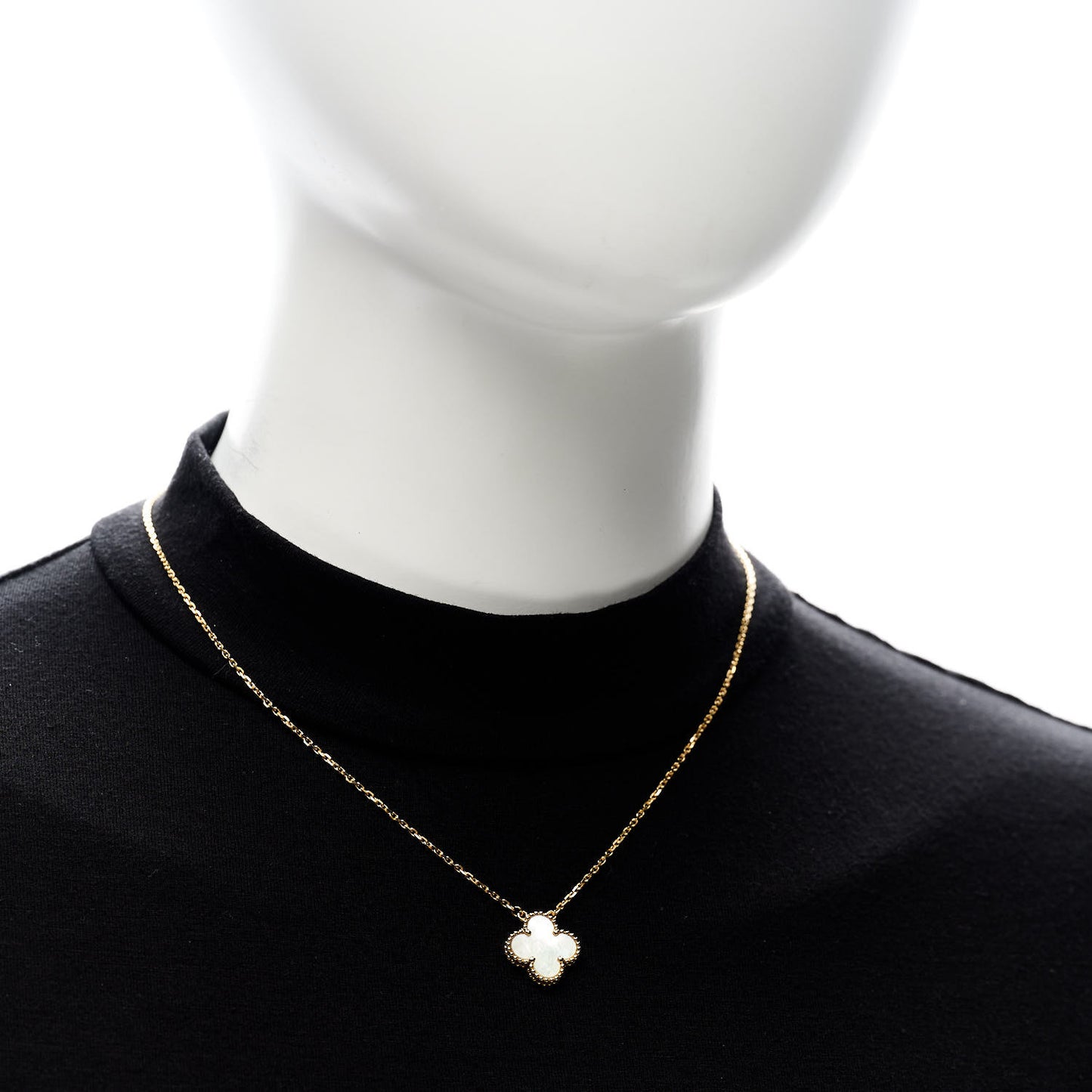 18K Yellow Gold Mother of Pearl Vintage Alhambra Pendant Necklace