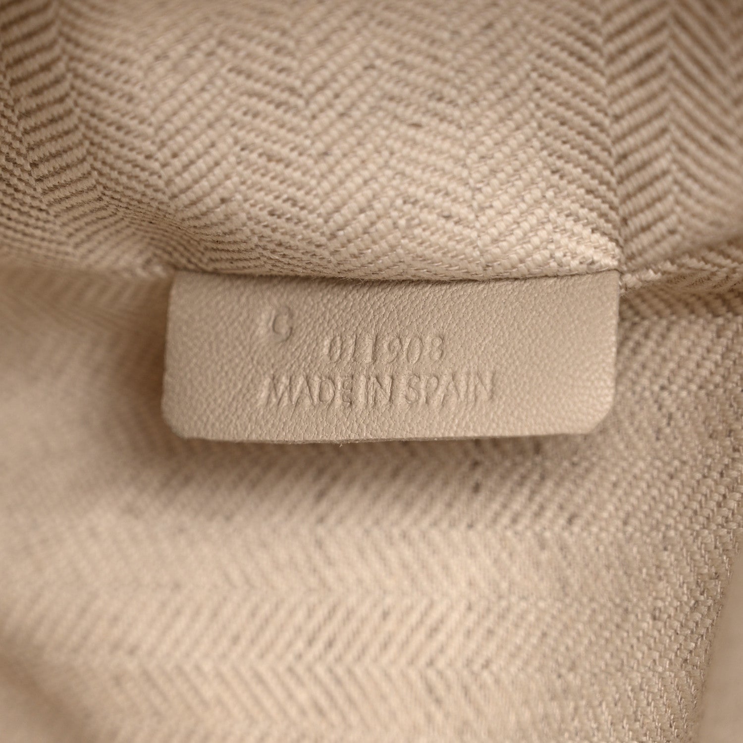 Loewe Calfskin Medium Puzzle Bag Tan 7 of 13