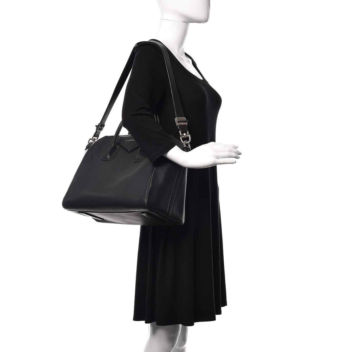 Sugar Goatskin Medium Antigona Black