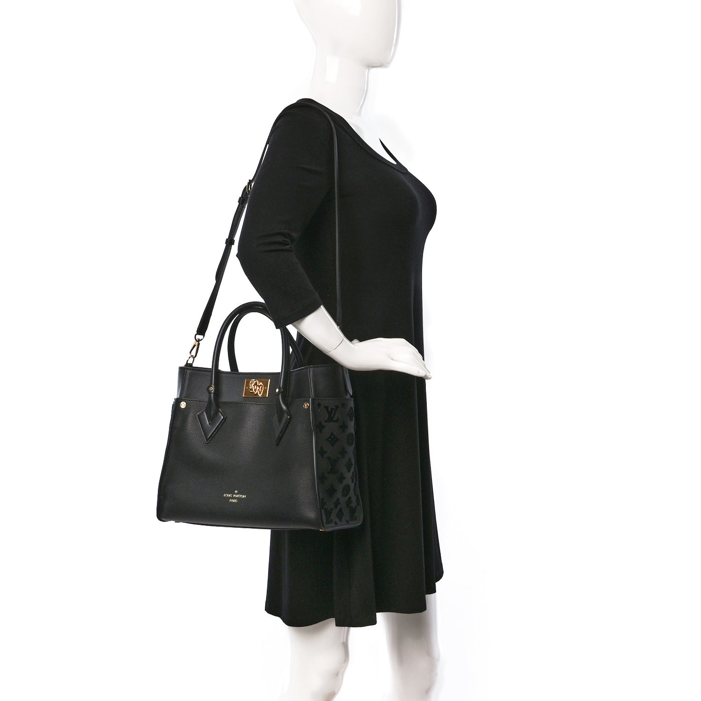 Calfskin Monogram Tufting On My Side Black