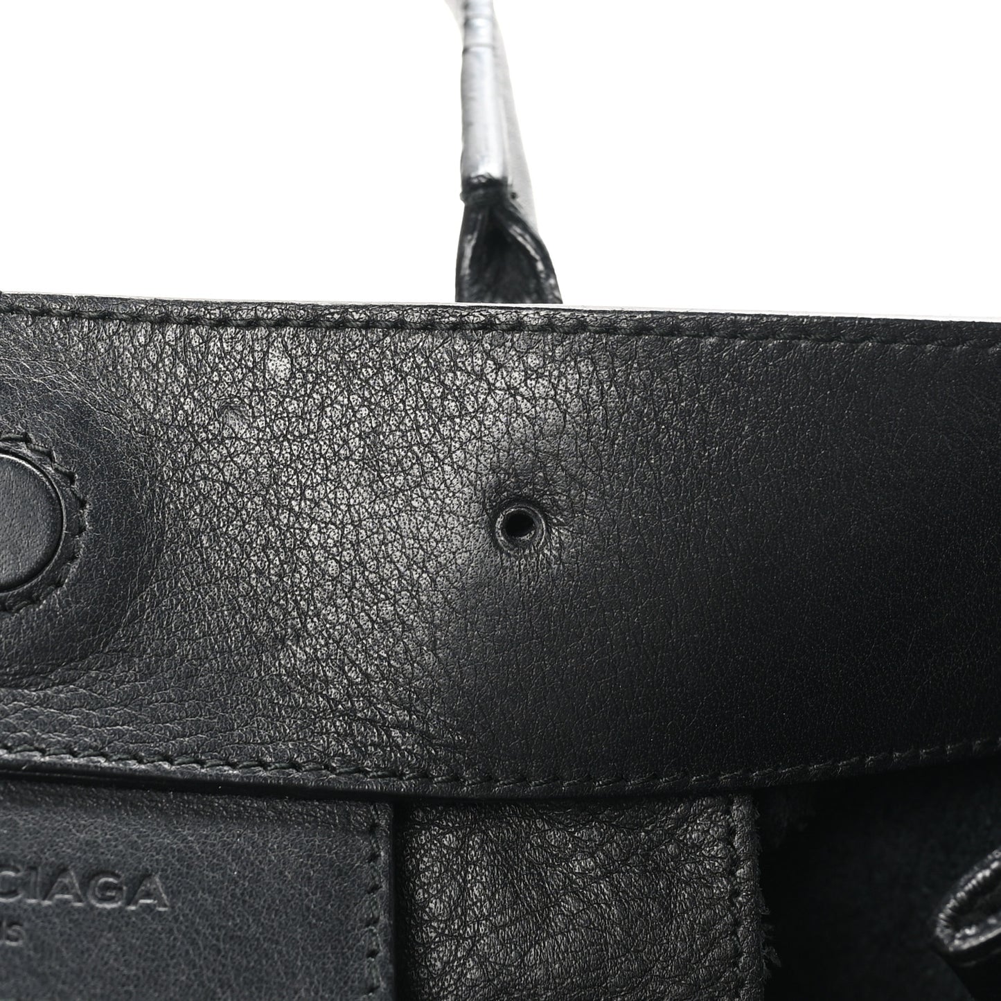 Veau Papier A6 Zip Around Tote Black