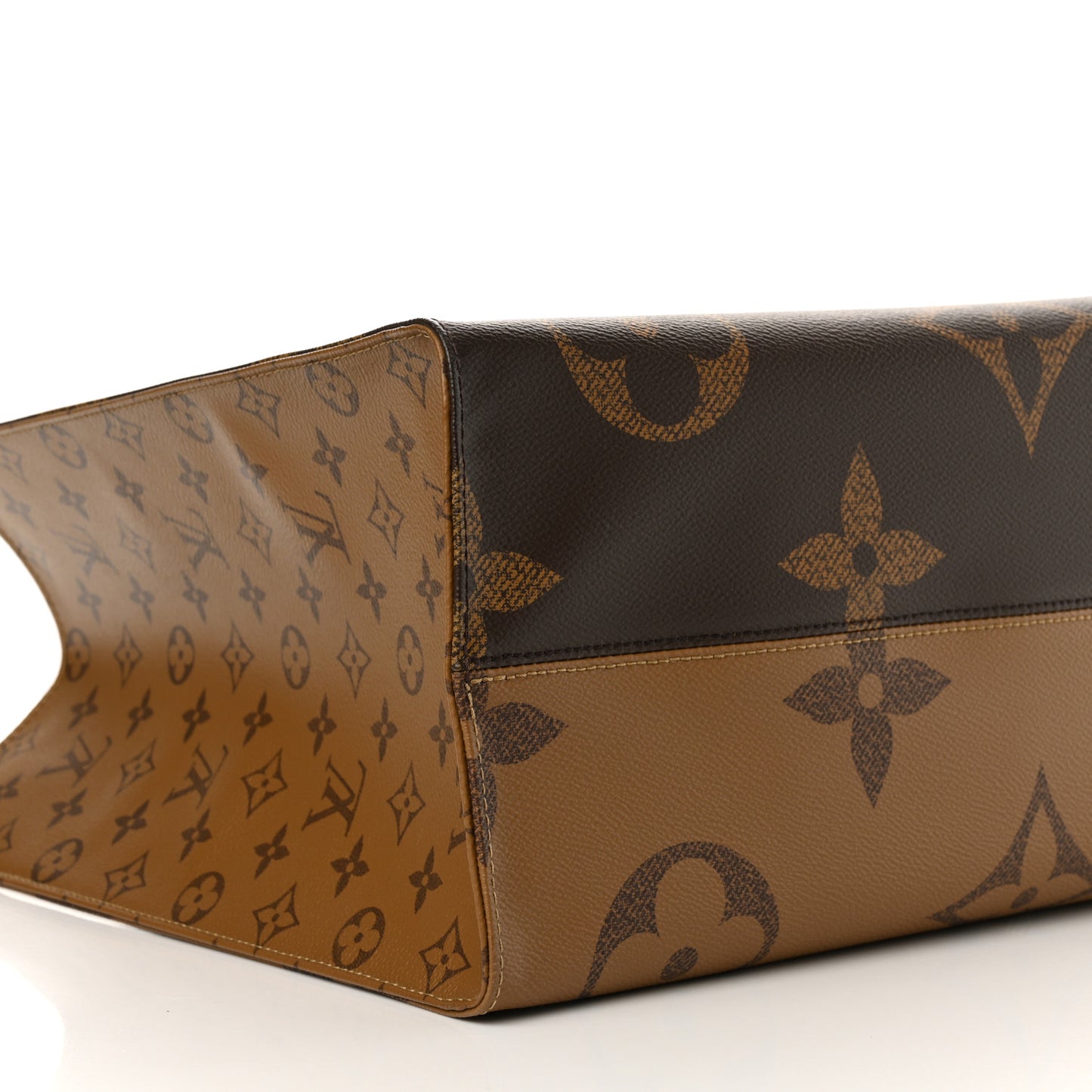 Reverse Monogram Giant Onthego GM