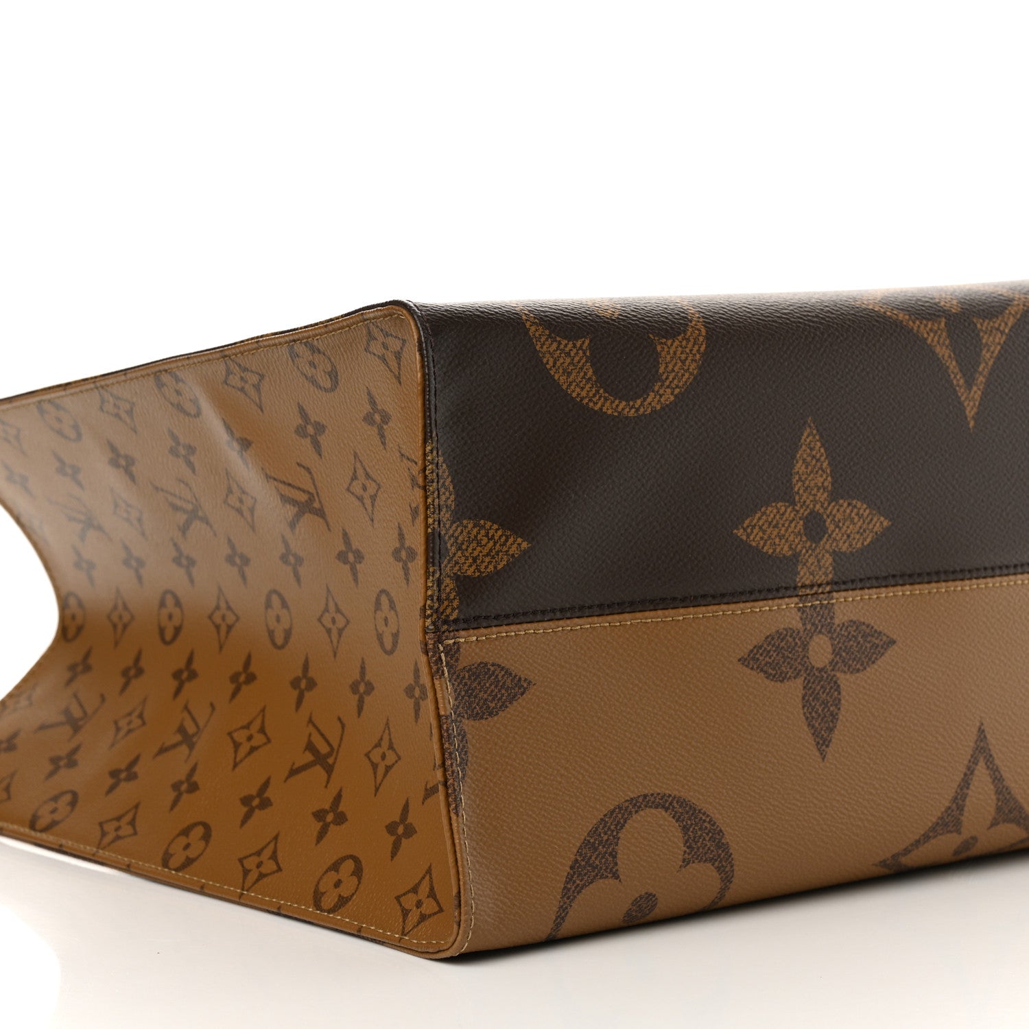 Louis Vuitton Reverse Monogram Giant Onthego GM 9 of 14