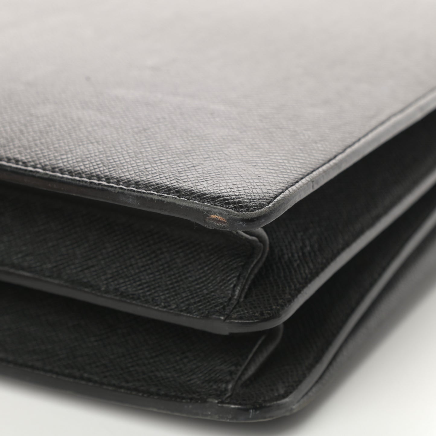 Taiga Neo Robusto 2 Compartment Briefcase Black