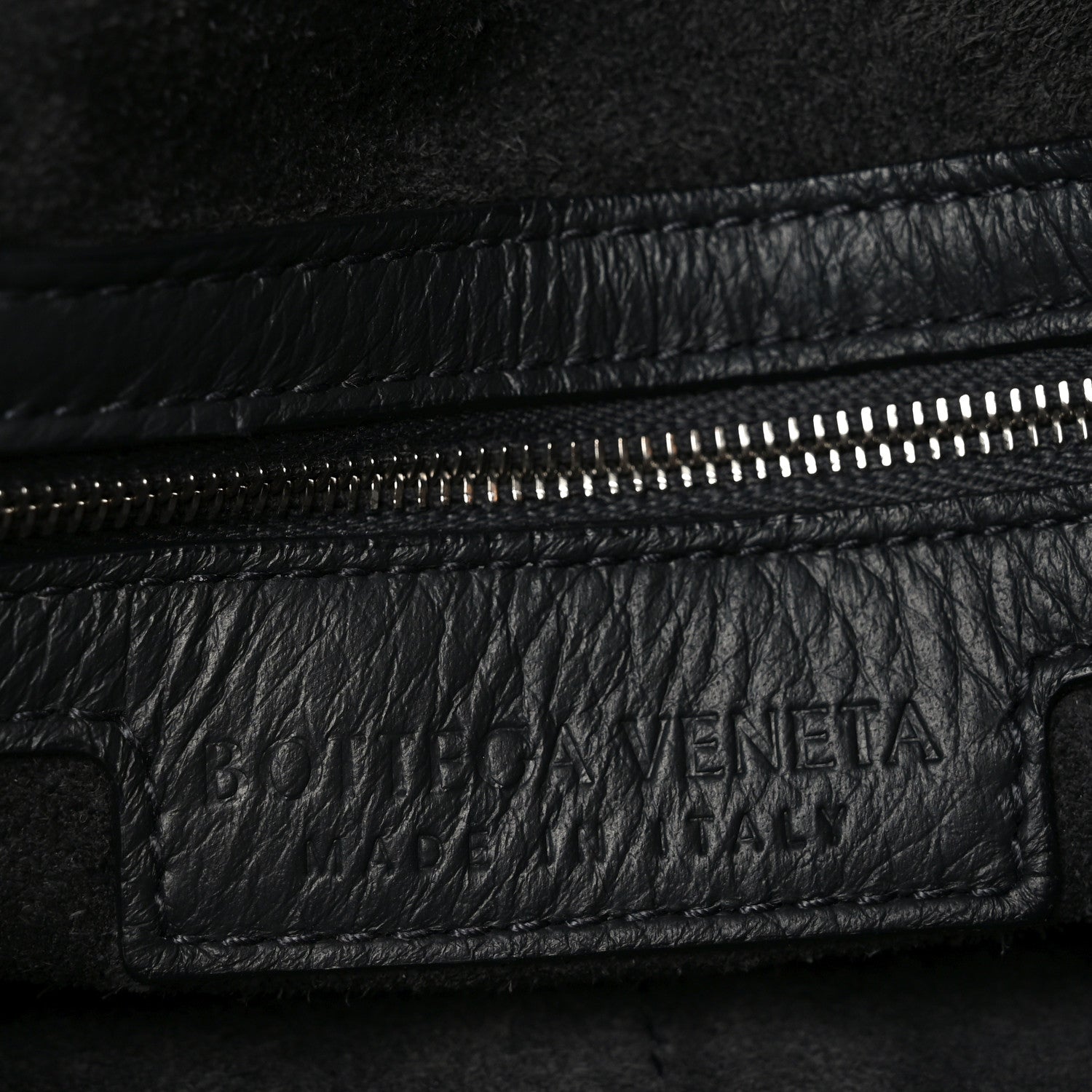 Bottega Veneta Deerskin Intrecciato Medium Traveler Hobo Black 6 of 11