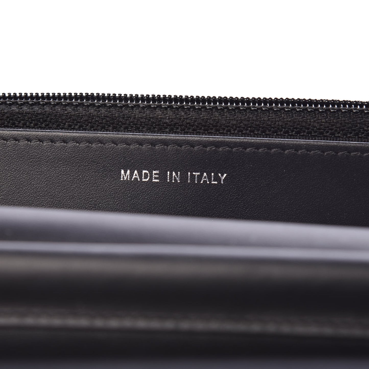 Patent Quilted Wallet On Chain WOC Black