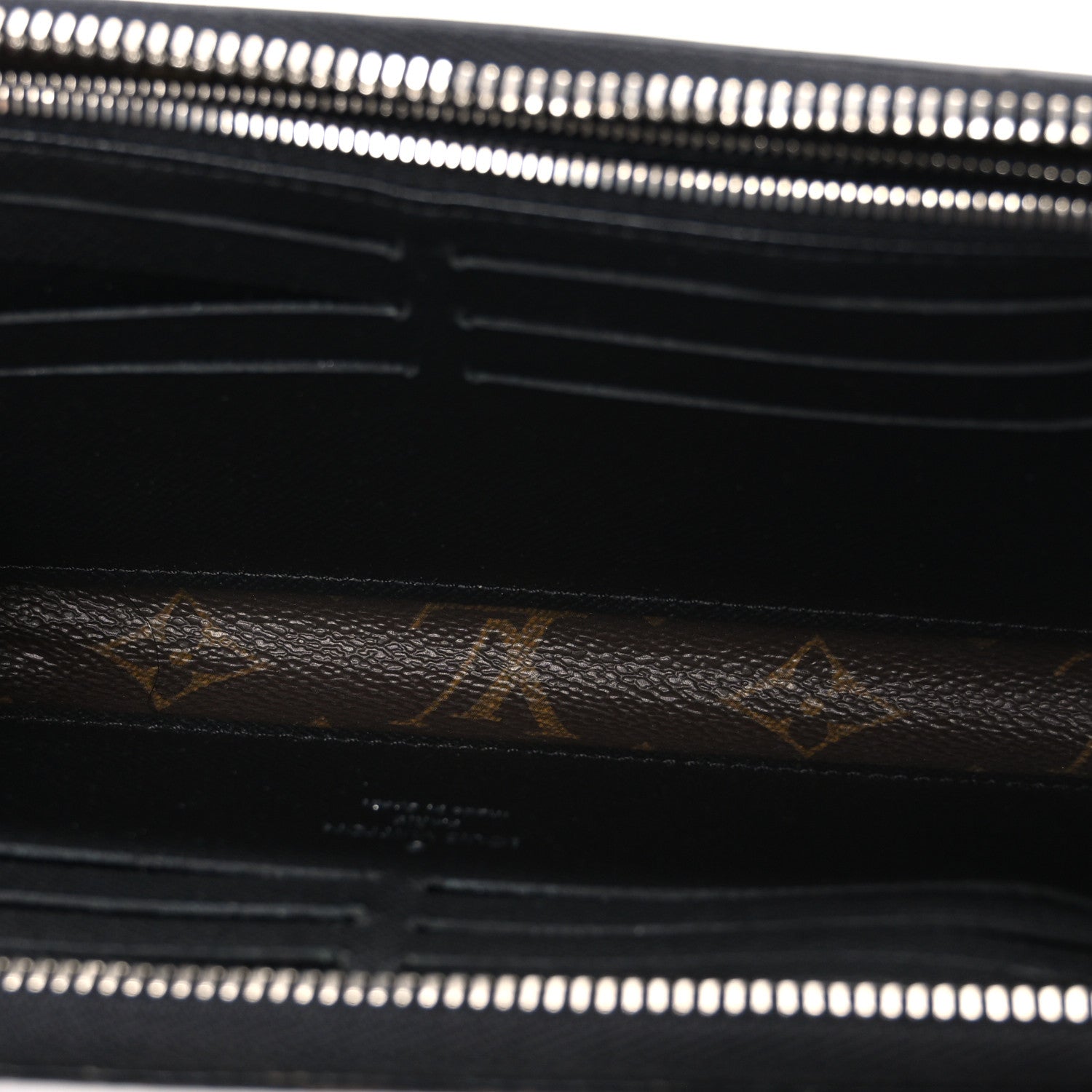 Louis Vuitton Monogram Dragonne Zippy Wallet 1863111 – FASHIONPHILE