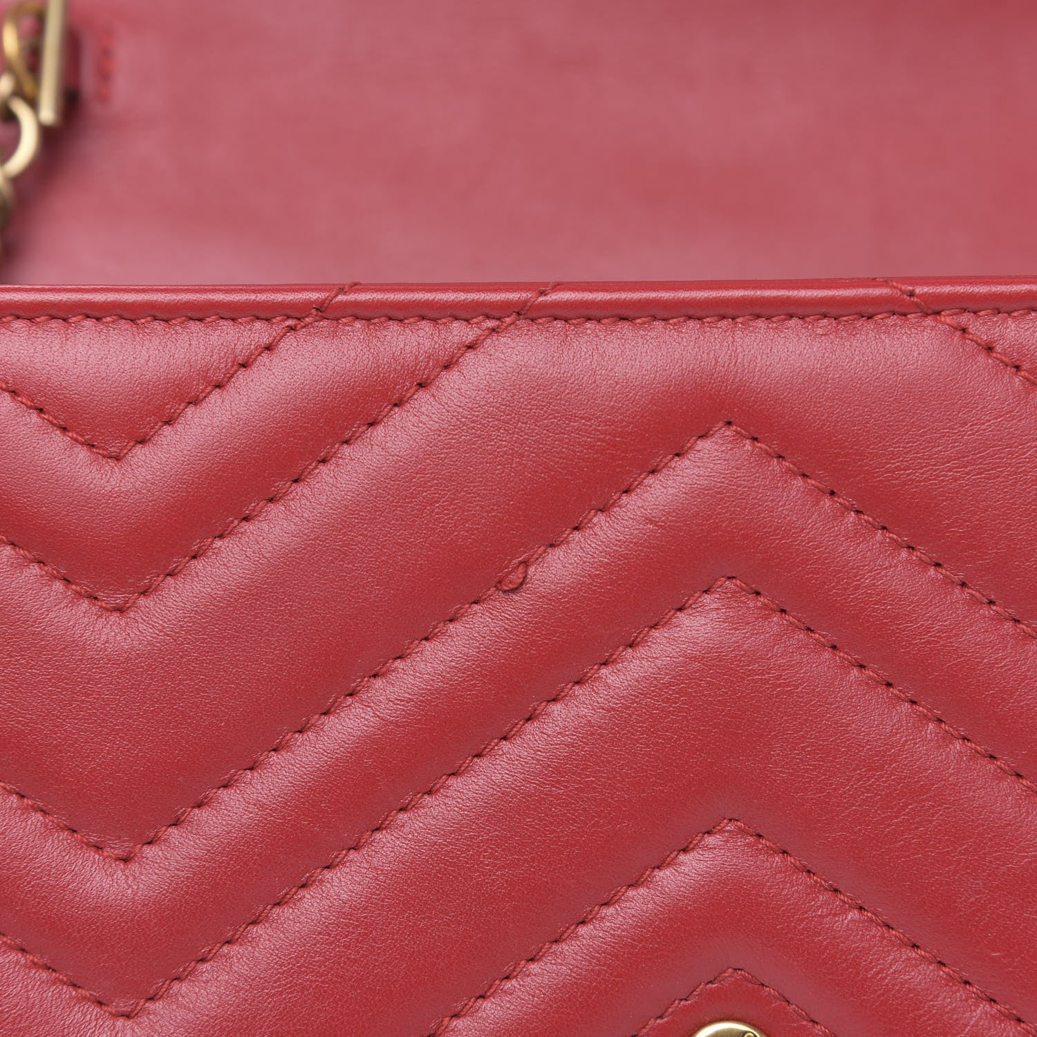 Gucci Calfskin Matelasse GG Marmont Chain Wallet Hibiscus Red 12 of 13