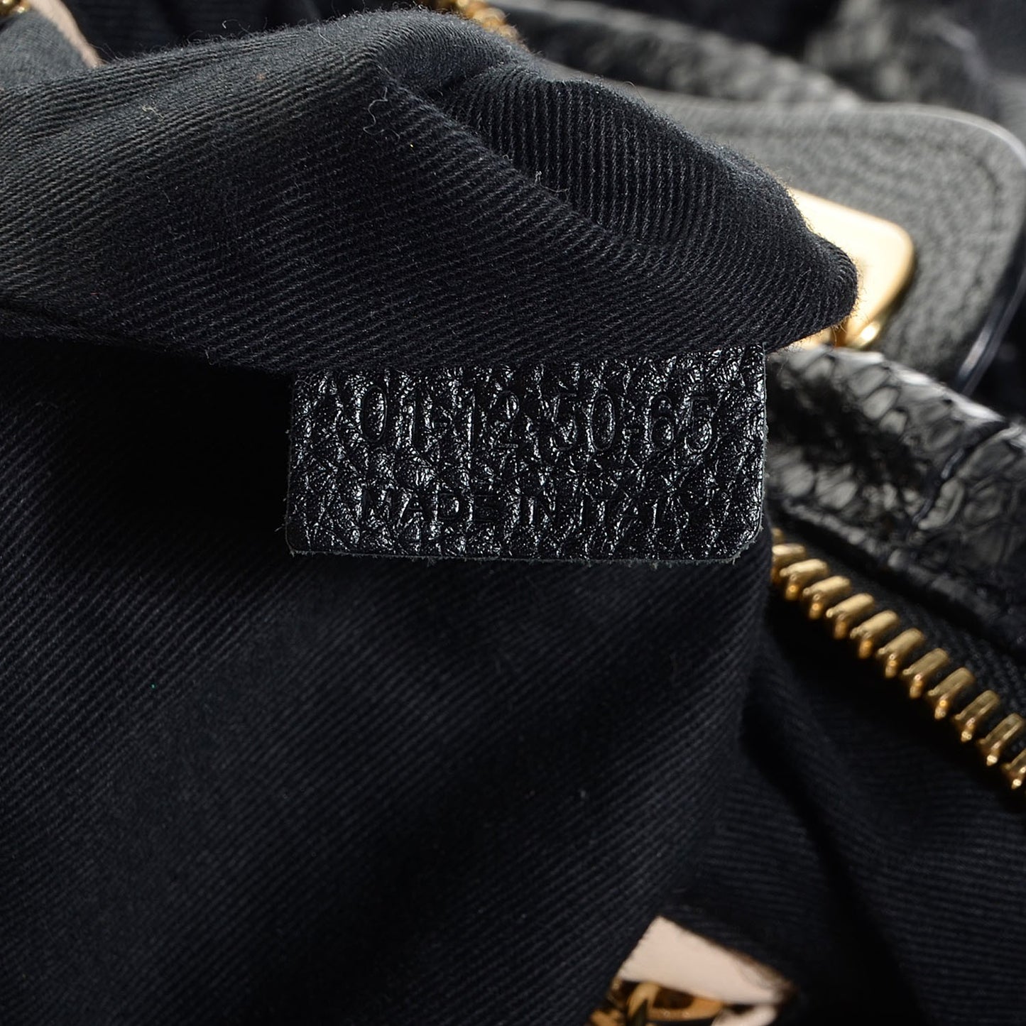 Python Large Paraty Black