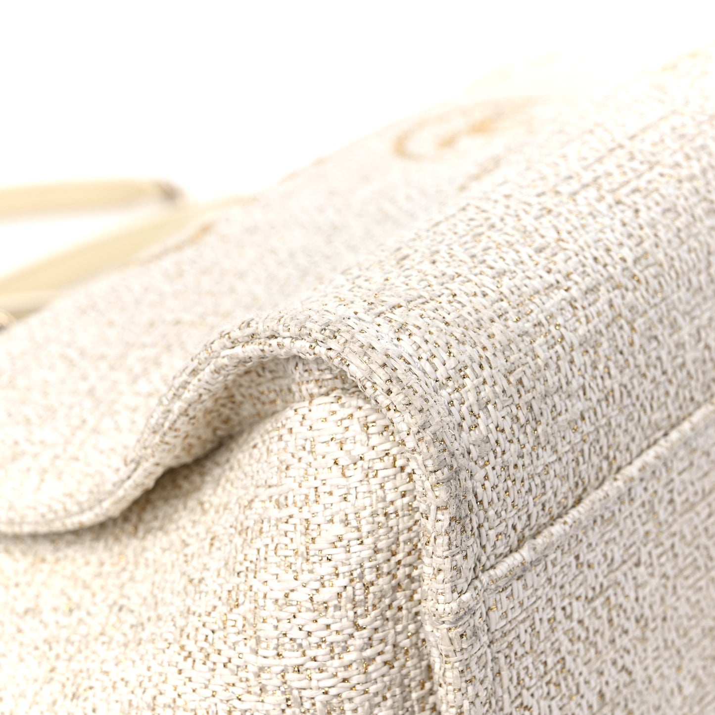 Lurex Boucle Medium Deauville Tote White