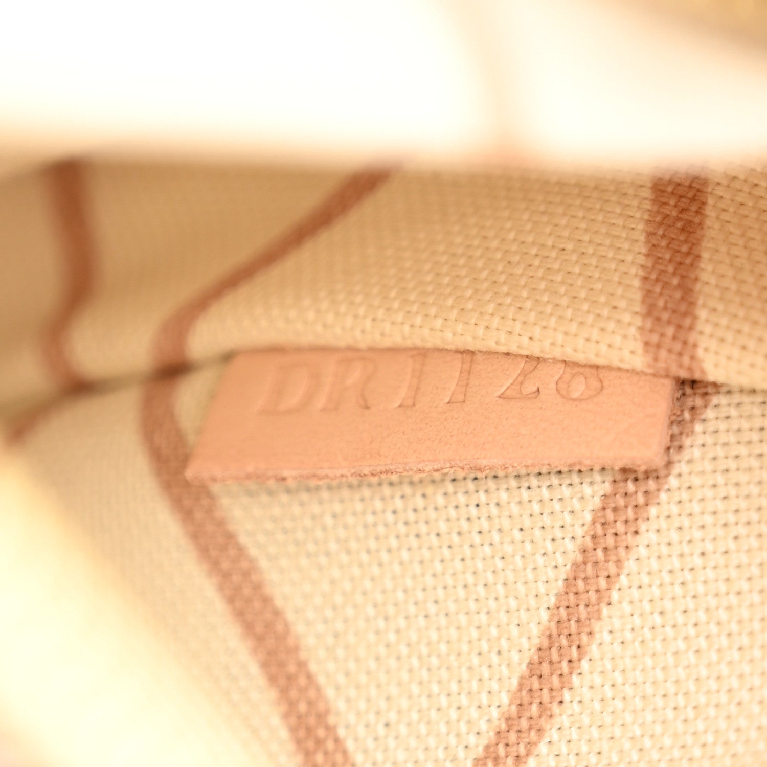 Louis Vuitton Monogram Summer Trunks Pochette Metis 7 of 13
