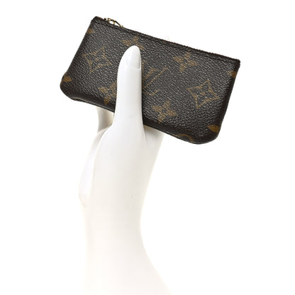 Louis Vuitton Monogram Key Pouch 2 of 6