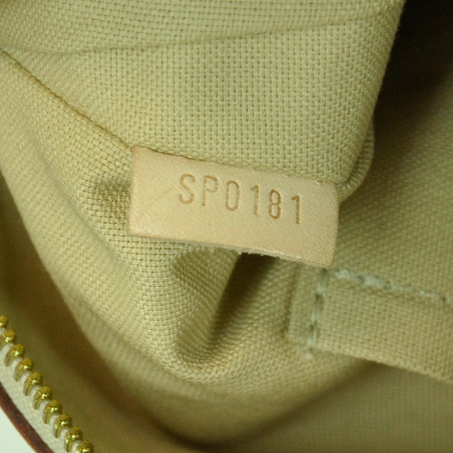Louis Vuitton Damier Azur Siracusa MM 9 of 11