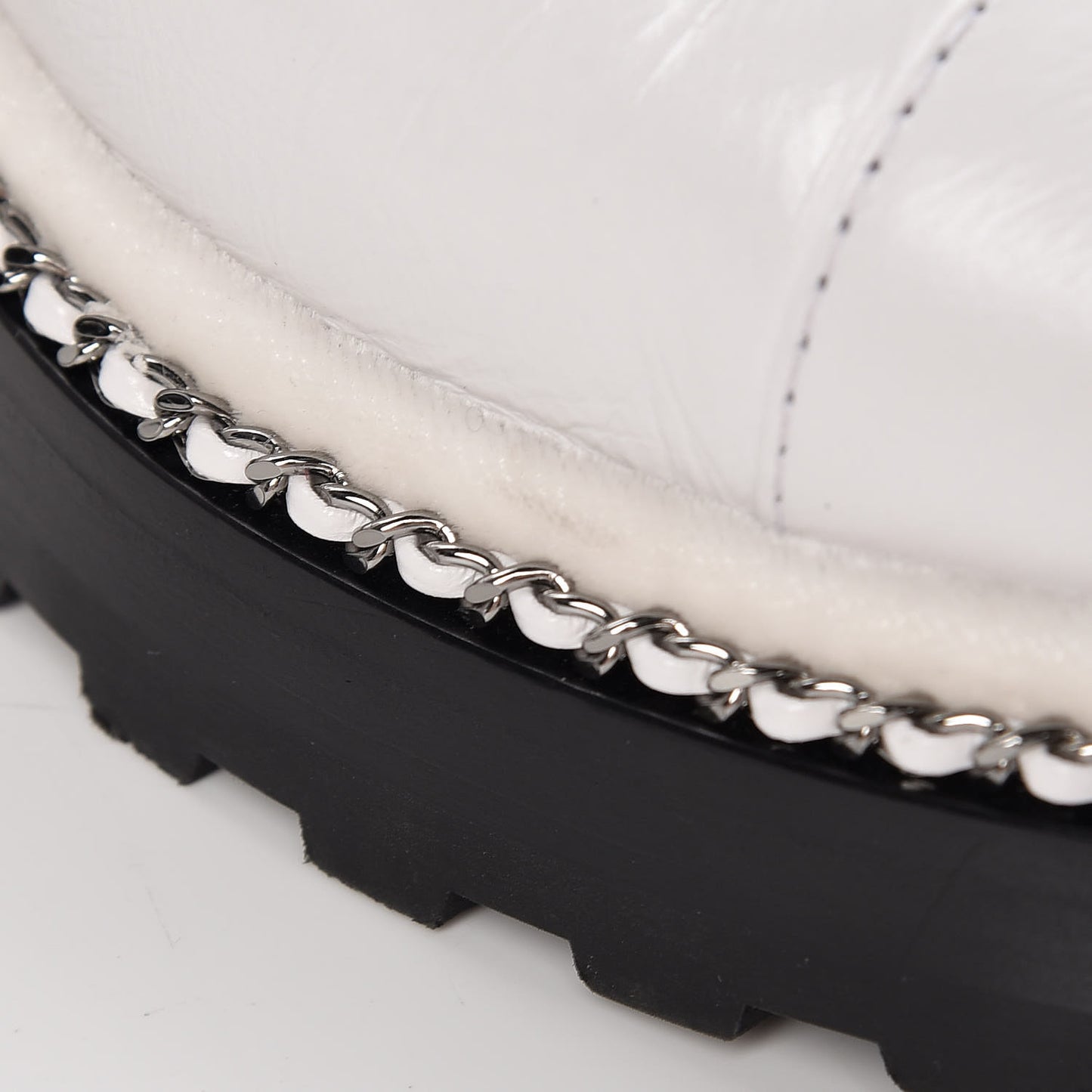 Crackled Calfskin Pearl Chain CC Combat Short Boots 40 White