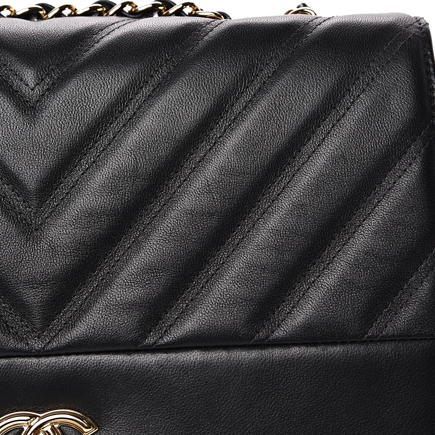 Lambskin Chevron Quilted Flap Black