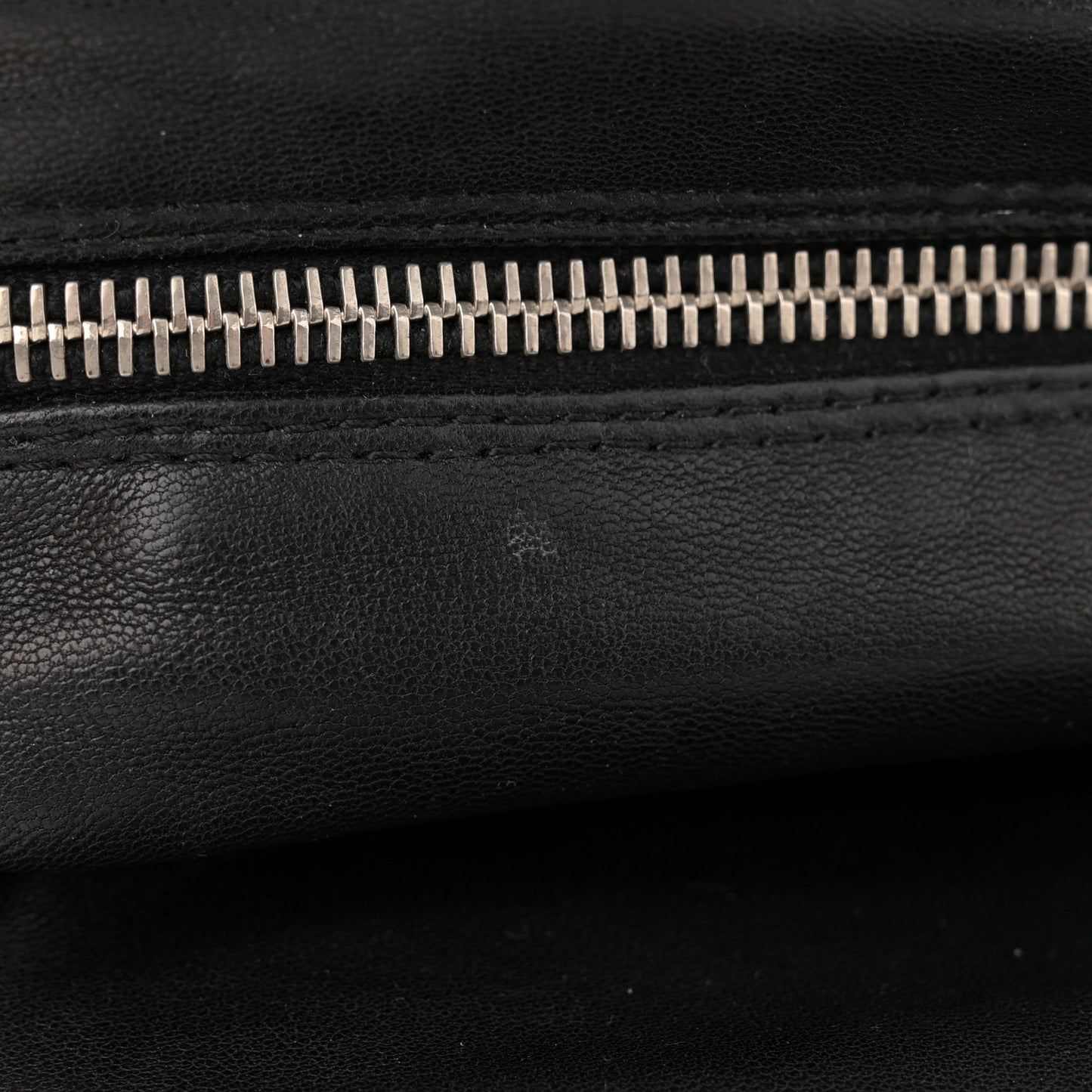 Lambskin Ultimate Soft Frame Bag Black