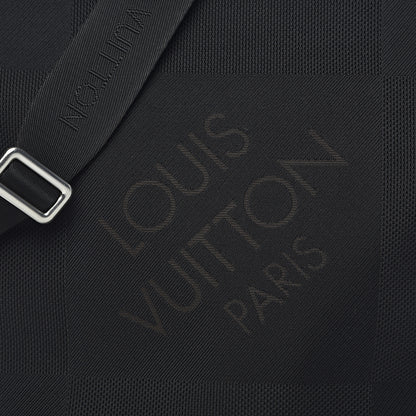 Louis Vuitton Damier Geant Messenger Bag Black 22 of 22